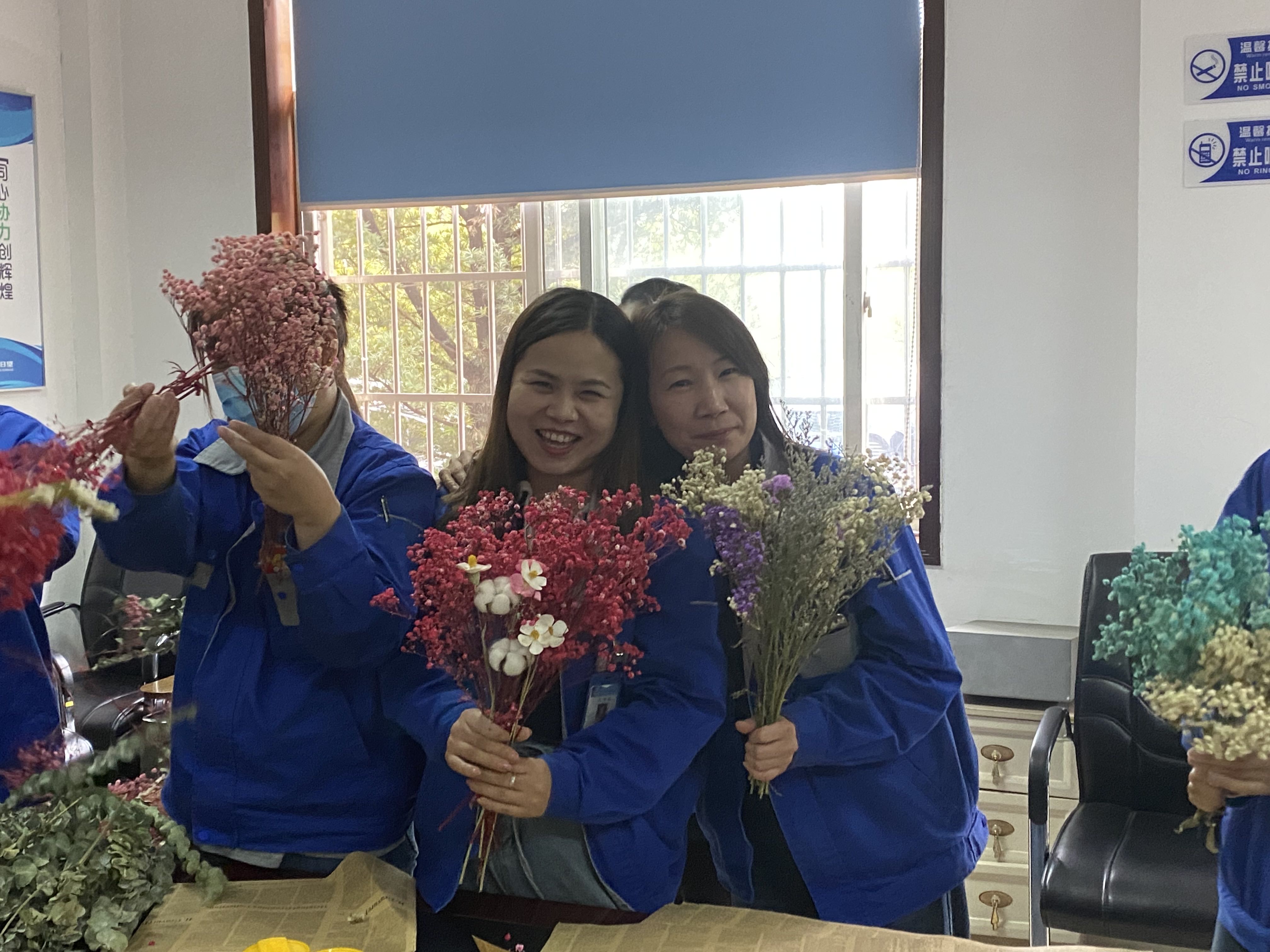 开云注册-开云(中国)
,宏明日望,株洲电子科技,湖南电容器,株洲电容器,电容器